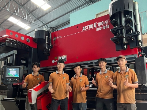 Dịch vụ lắp đặt và hướng dẫn sử dụng máy CNC